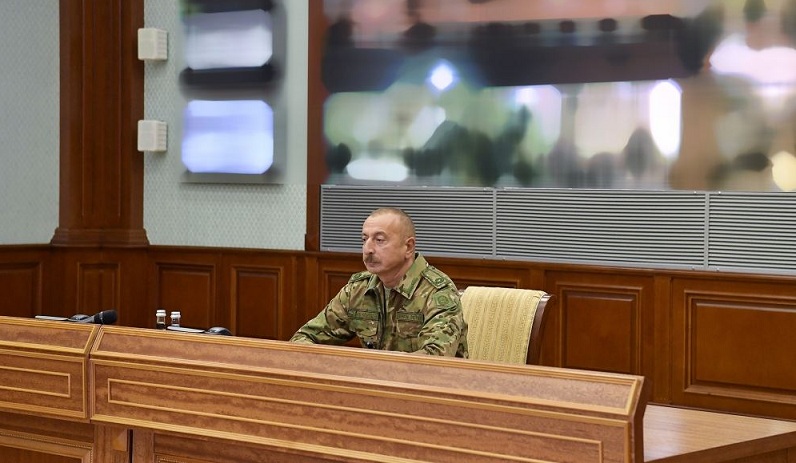 Operational meeting held under leadership of President, Commander-in-Chief Ilham Aliyev at Central Command Post of Ministry of Defense (PHOTO)