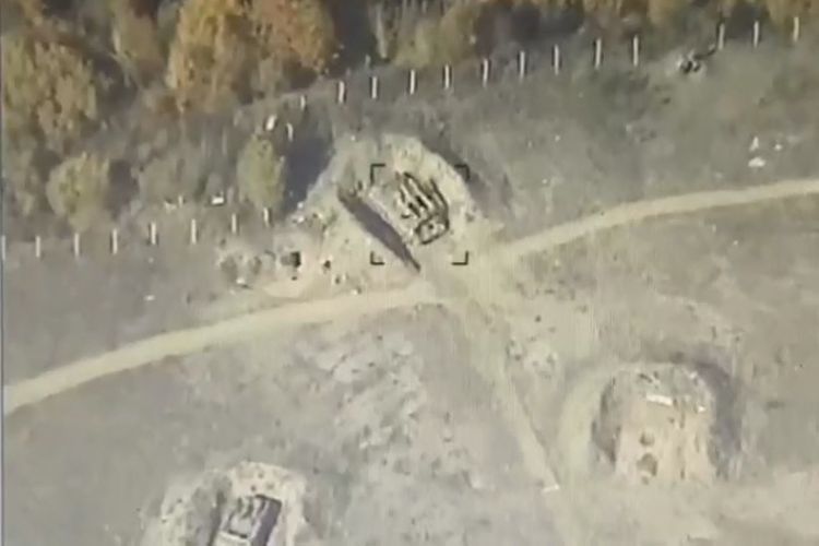 Armenia's KUB anti-aircraft missile system destroyed (VIDEO)