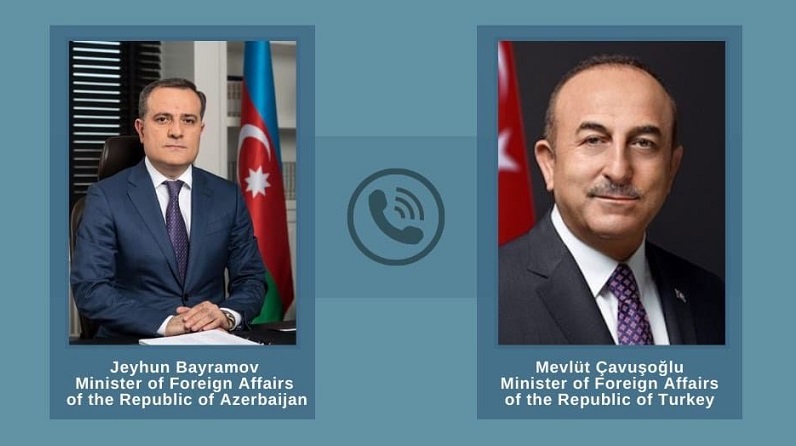 Azerbaijani, Turkish FMs hold phone conversation