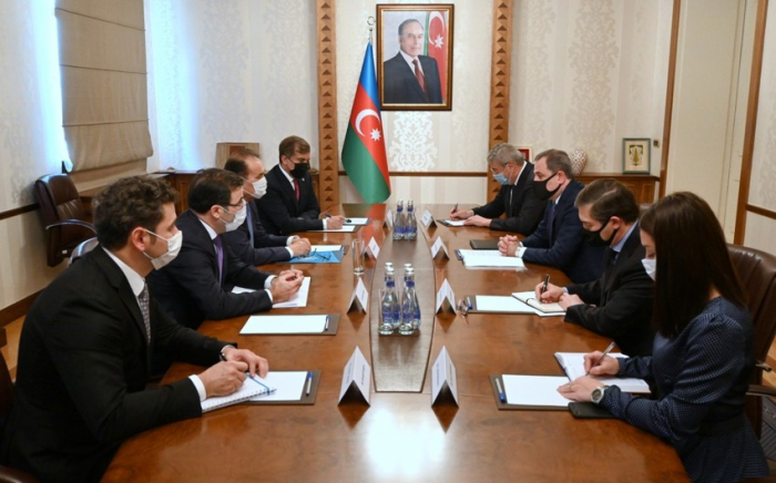 Azerbaijani FM recieves Secretary General of the Turkish Council