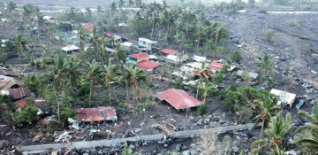 Seven dead as Typhoon Vamco triggers Philippine capital's worst floods in years