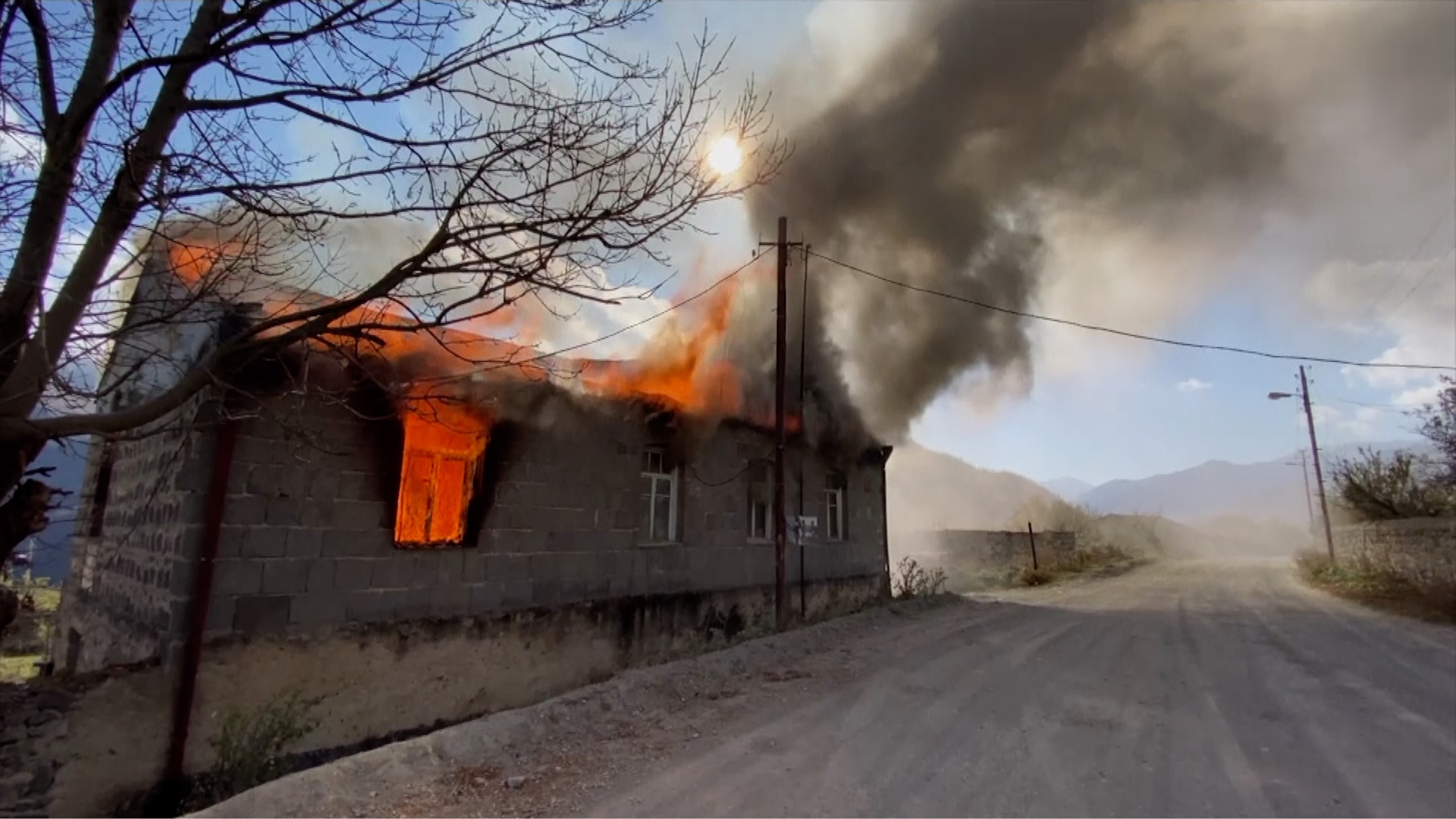 German portal highlights burning of houses by Armenians before Kalbajar handover