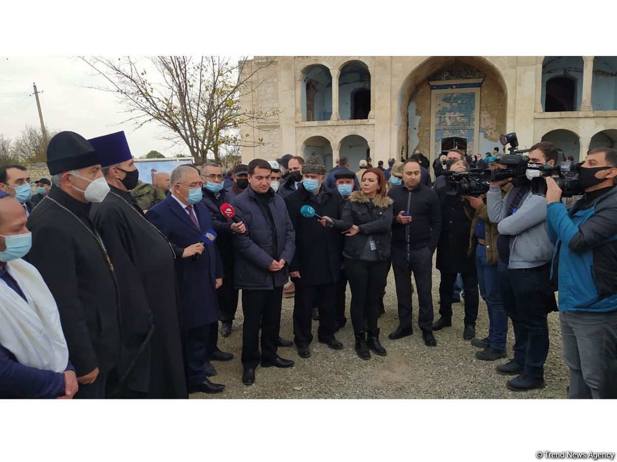 Representatives of diplomatic corps arrive in Aghdam (PHOTO)