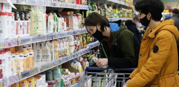 World food prices hit nearly six-year high in November