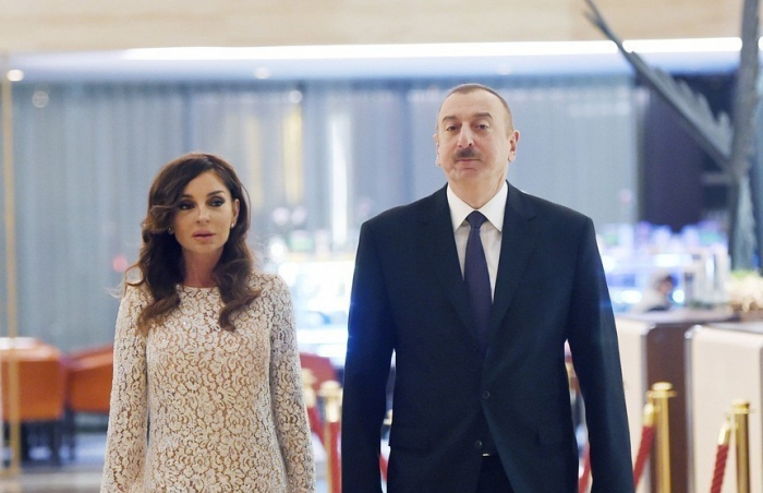 Dinner hosted in honor of Turkish president and his wife on behalf of Azerbaijani president and first lady