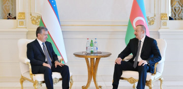 Azerbaijani, Uzbek leaders hold phone conversation