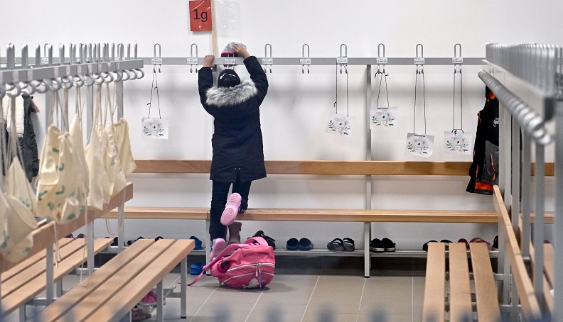 Austria court overturns headscarf ban for primary school girls