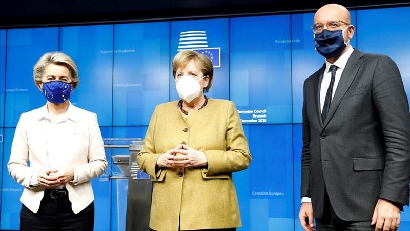 EU leaders clinch deals on climate, budget