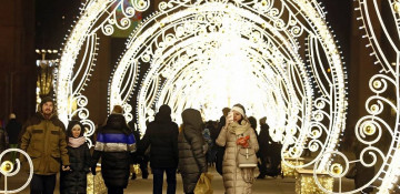 No plans to introduce strict quarantine in Russia for winter holidays, Kremlin says