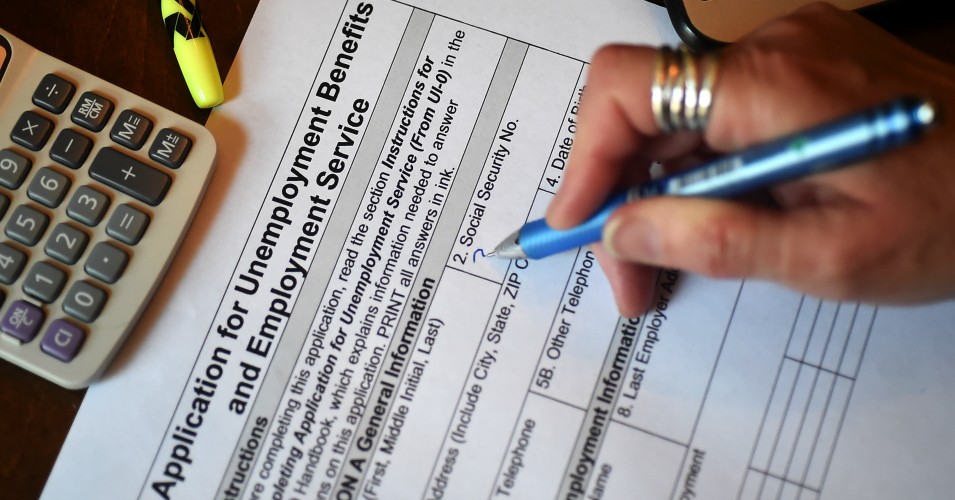 U.S. weekly jobless claims increase further this week