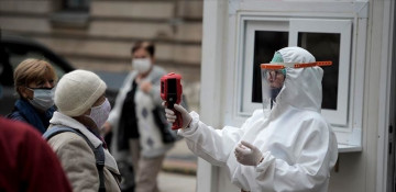 Italy reports lower virus deaths, cases