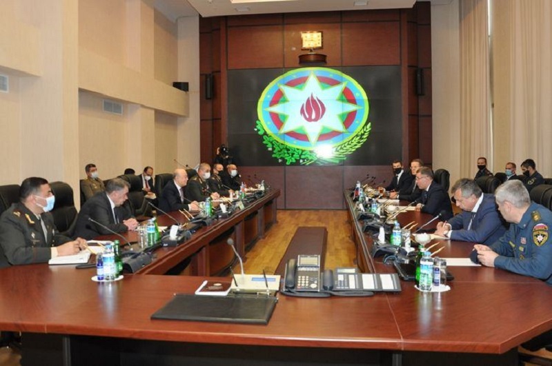 Azerbaijani, Russian ministers of emergency situations meet in Baku