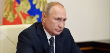 Putin signs legislation giving presidents lifetime immunity