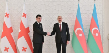 Georgian PM makes phone call to President Ilham Aliyev
