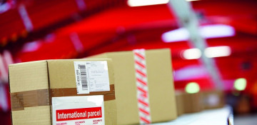 Azerbaijan to apply innovations in parcel delivery from abroad