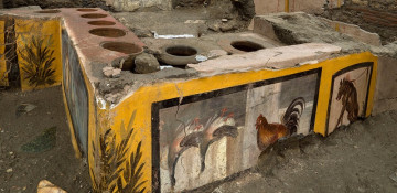 Ancient Roman snack bar discovered in Pompeii