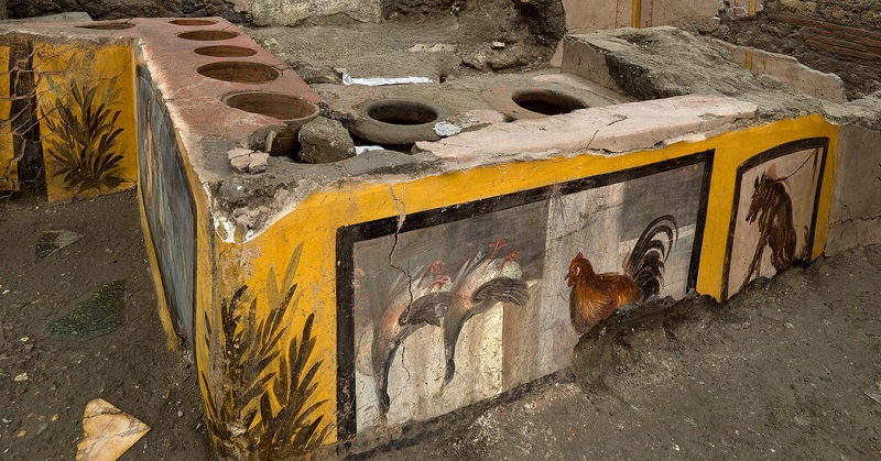 Ancient Roman snack bar discovered in Pompeii