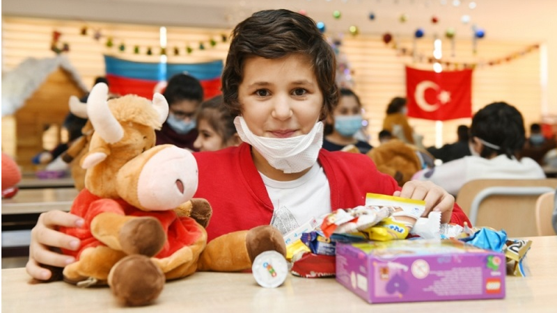 Heydar Aliyev Foundation distributes holiday gifts to children from orphanages and boarding schools