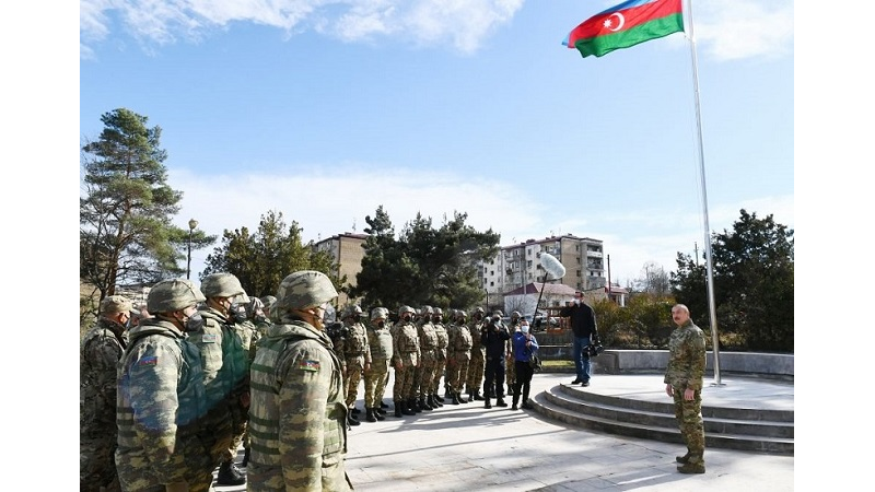 President Ilham Aliyev raises Azerbaijani flag in Shusha (PHOTOS)