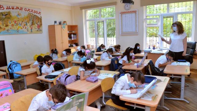 Azerbaijan to resume in-school education in stages from Feb. 1