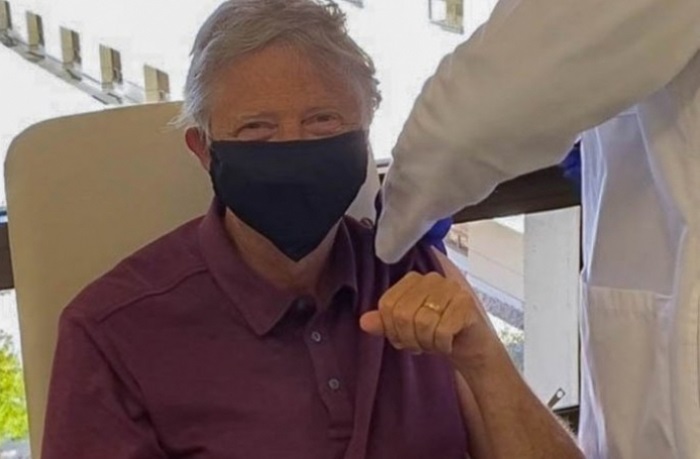 Bill Gates shares photo of himself getting first dose of COVID-19 vaccine