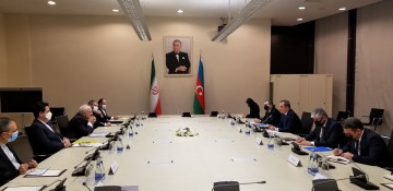 Azerbaijani, Iranian FMs meet in Baku 