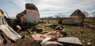 Photojournalist Reza Deghati highlights Armenian vandalism against grave of Azerbaijani poetess Khurshid Banu Natavan in Aghdam