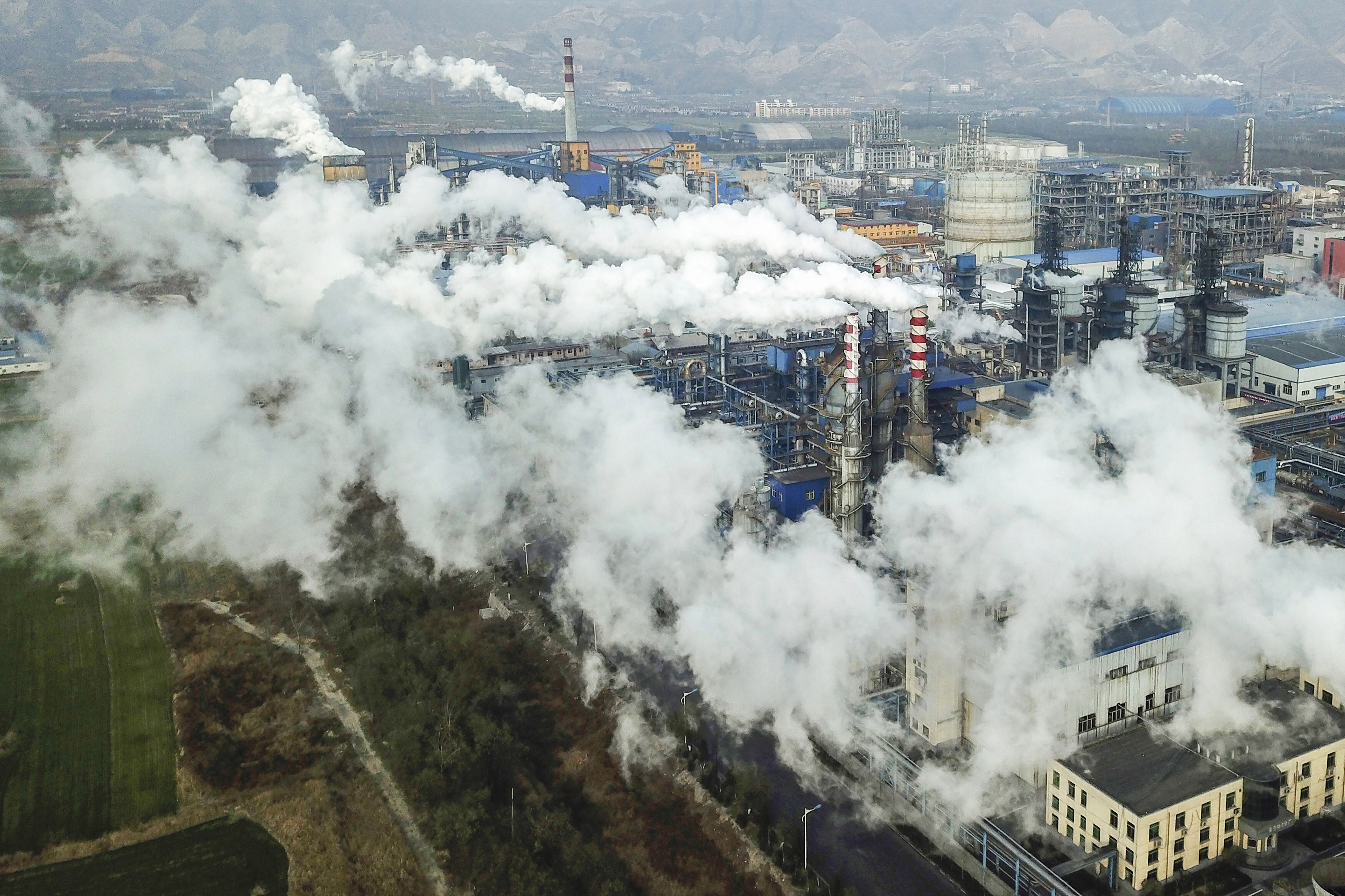 China launches carbon emissions trading scheme