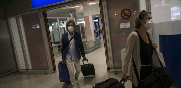 Greece extends ban on int'l, domestic flights