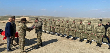 Azerbaijani sappers awarded certificates after completing 10-day demining course