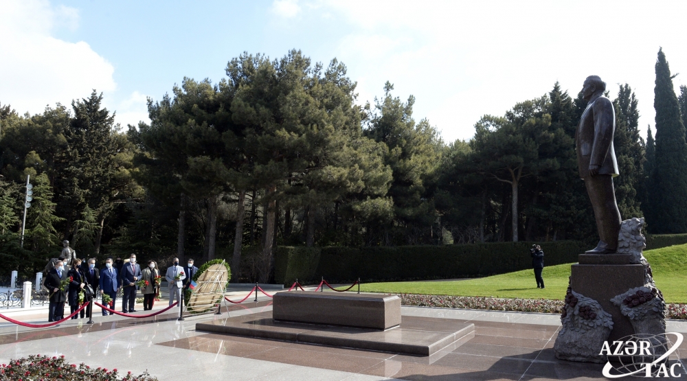 Members of French National Assembly pay respect to national leader Heydar Aliyev and Azerbaijani martyrs