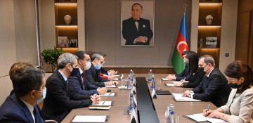 Azerbaijani FM receives delegation of members of French National Assembly (PHOTO)