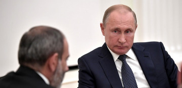 Putin, Pashinyan discuss political crisis in Armenia
