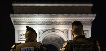 Paris mayor rails against weekend lockdown proposal