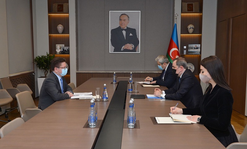 Azerbaijani FM, head of Baku office of CE exchange views on development of new action plan for cooperation