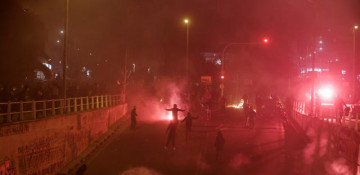 Clashes break out in Greece after march against police