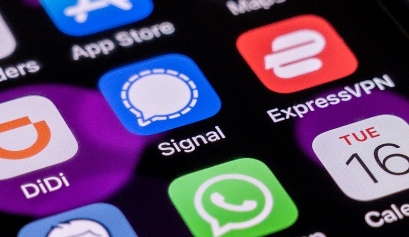 China blocks encrypted messaging app Signal in latest crackdown