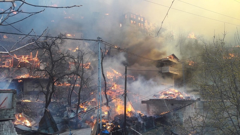 Fire guts dozens of houses in northeastern Turkish village