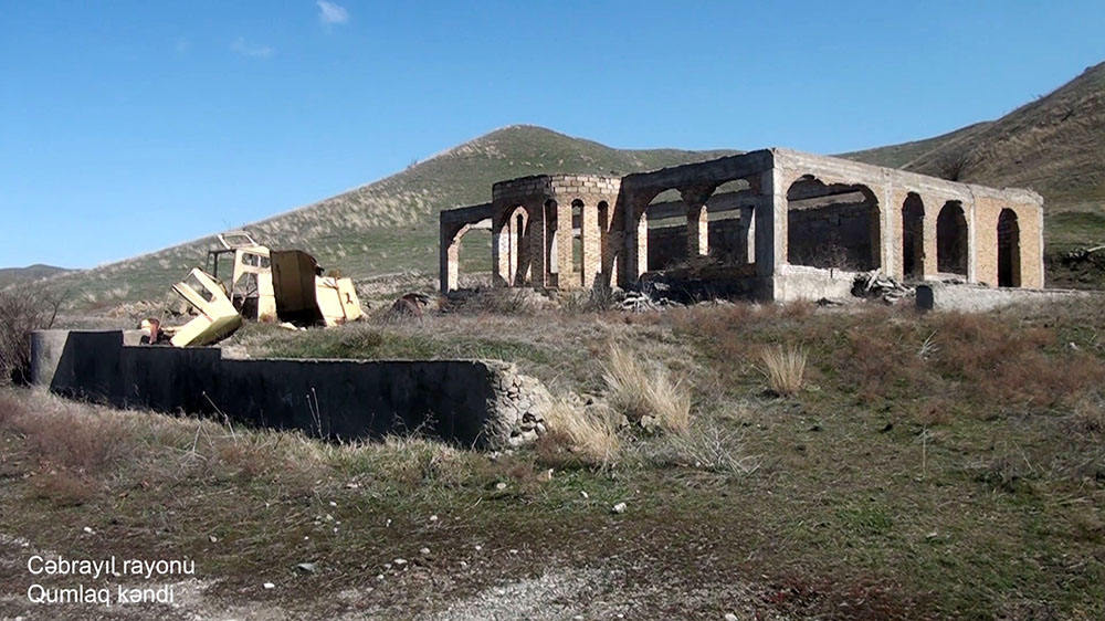 Azerbaijani MoD shows video footage of Jabrayil's Gumlag village