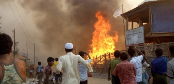 U.N. says 15 dead, 400 missing in fire at Rohingya camp in Bangladesh