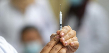 China to give Pakistan 500,000 more COVID vaccine doses
