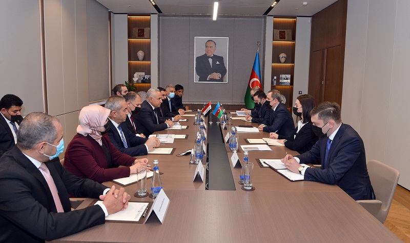 Azerbaijani FM receives Iraq’s parliamentary delegation