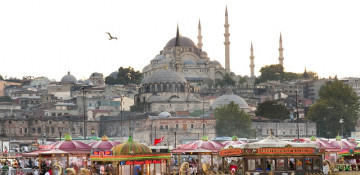 Turkey launches vaccination campaign for tourism professionals