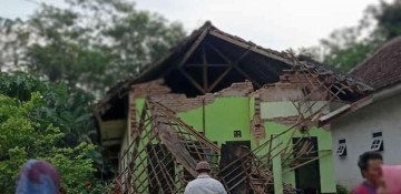 Indonesia's Java hit by magnitude 5.9 quake, reports of one killed, damage