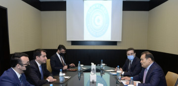 Presidential aide meets with Secretary General of Turkic Council