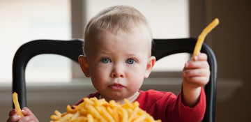 Germany tightens regulations on food advertising to children