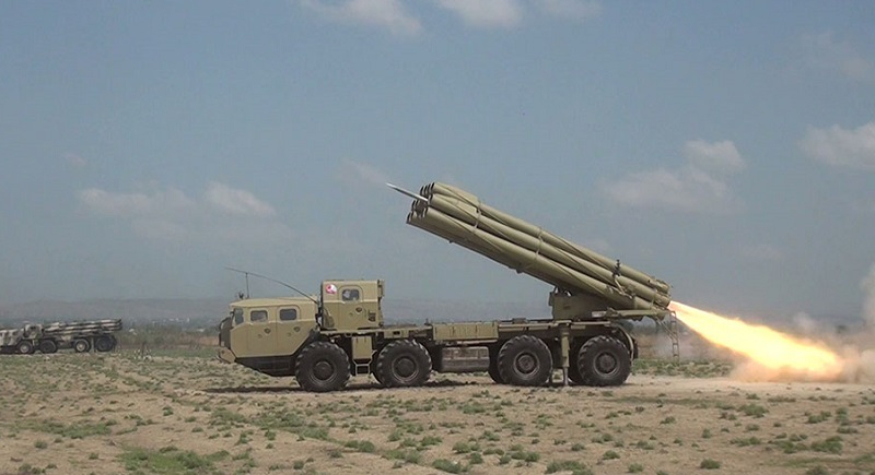 Azerbaijan’s rocket-artillery batteries hold live-fire tactical exercises (VIDEO)