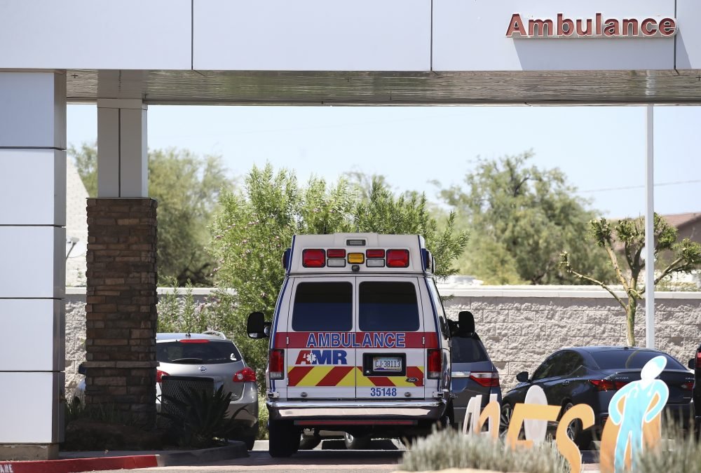 Plane crash by Winslow, Arizona kills 2, cause investigated