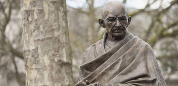 Ghandi’s statue desecrated in Yerevan (PHOTO)