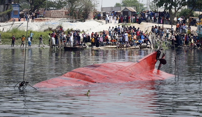 Boat accident kills at least 26 in Bangladesh